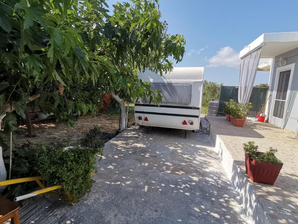 Green Garden Caravan Hotel Agrilia Exterior foto
